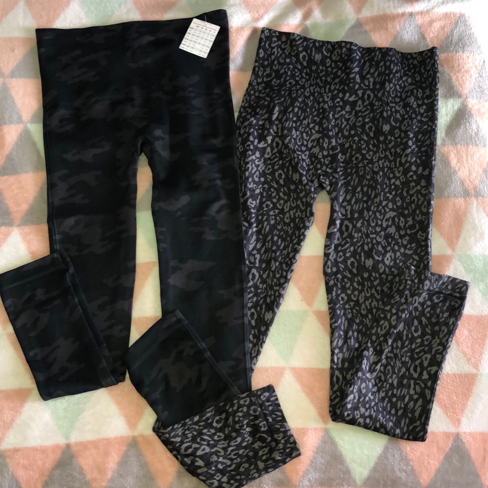 SPANX Seamless Patterned Legging Set